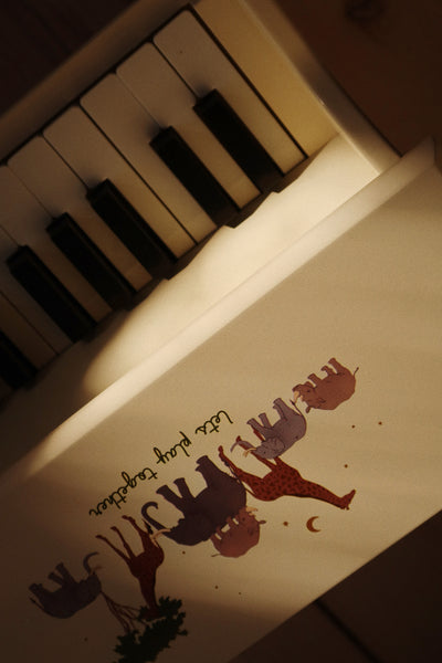 wooden piano (KS101643)